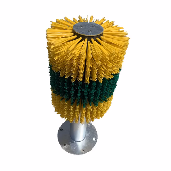 Sturdy Construction Rubbing Post for Outdoor Use Comfort Cattle Brushes